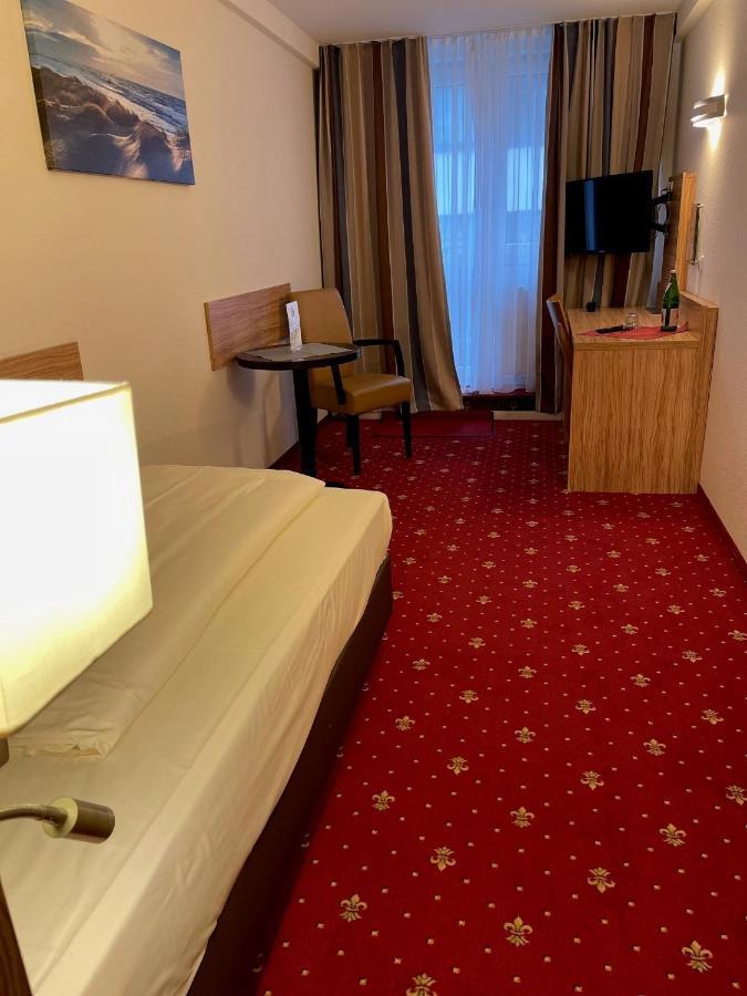 Hotel Harburger Hof Гамбург Экстерьер фото