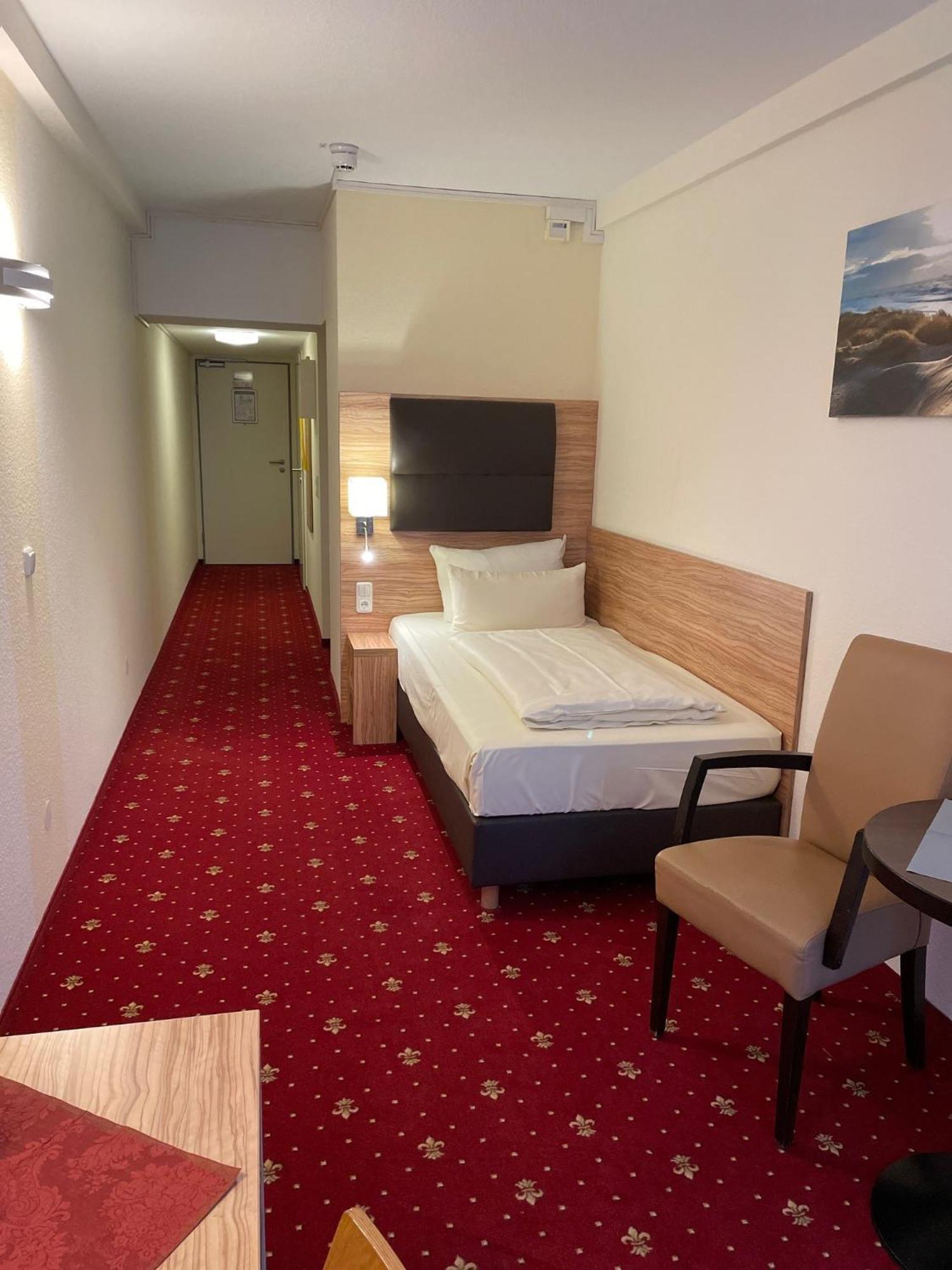 Hotel Harburger Hof Гамбург Экстерьер фото