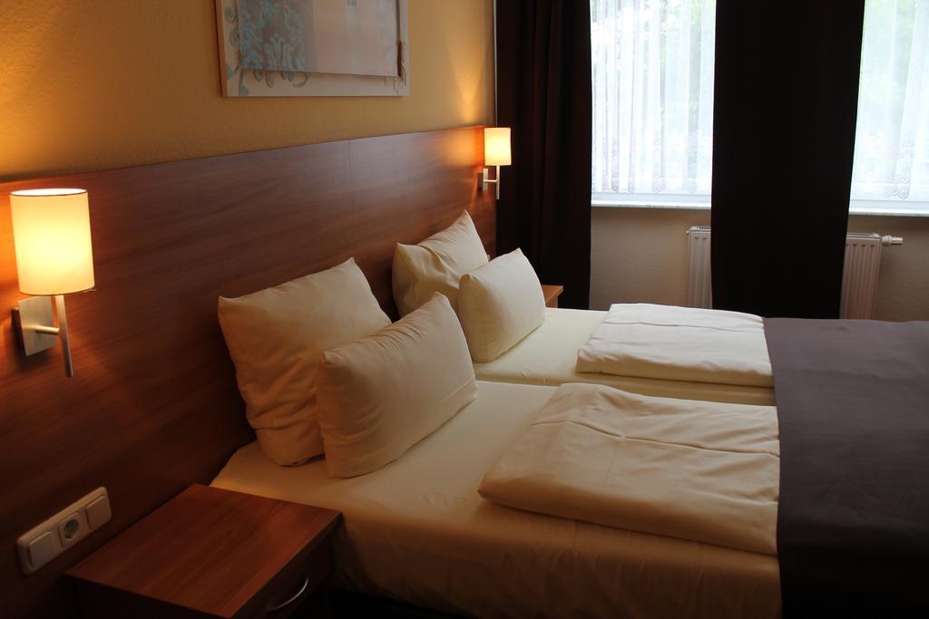 Hotel Harburger Hof Гамбург Экстерьер фото